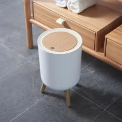 Affaldsspand med låg 7L affaldsspand af pressetype Multifunktionel affaldsspand med stor kapacitet White